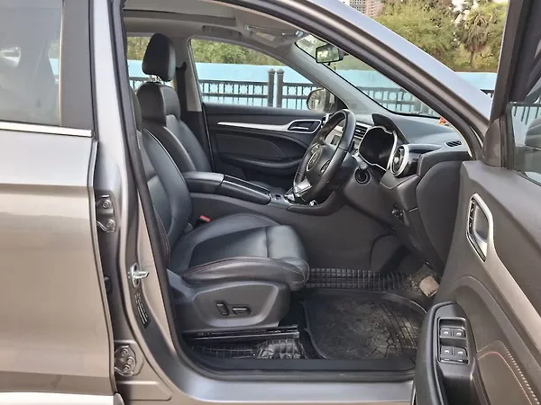 MG ZS EV Exclusive - Photo 8