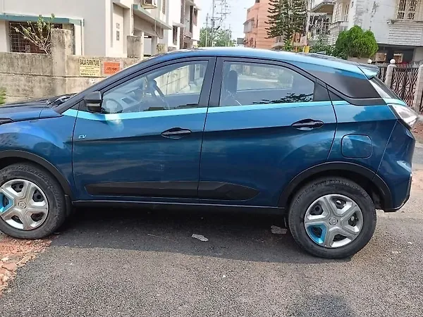 Tata Nexon EV XM - Photo 3