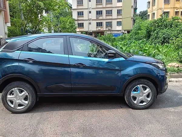 Tata Nexon EV XM - Photo 5