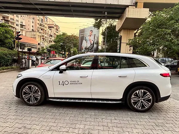 Mercedes-Benz EQS SUV 450 5 Seater - Photo 3