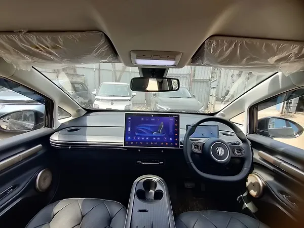 MG Windsor EV Essence 38.0 kWh - Photo 8