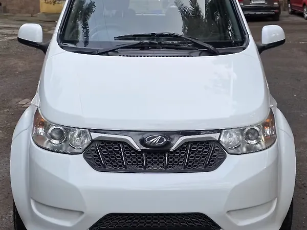 Mahindra e2o Plus P6