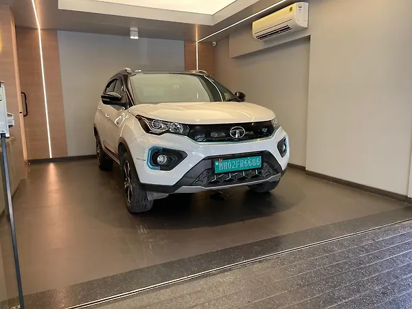 Tata Nexon EV XZ Plus - Photo 3