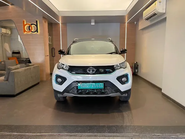 Tata Nexon EV XZ Plus - Photo 2