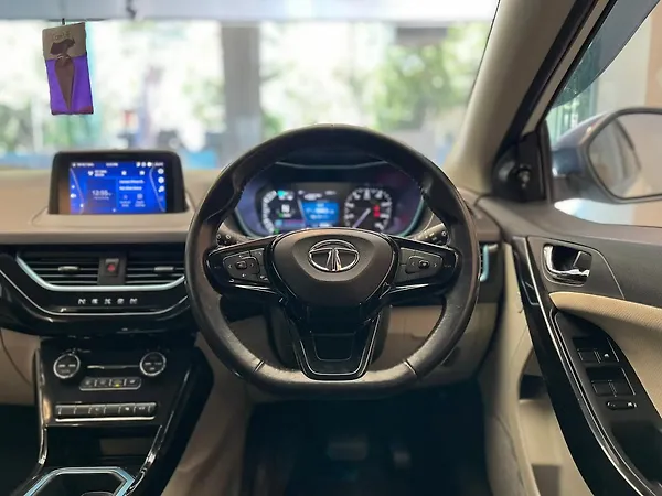 Tata Nexon EV XZ Plus - Photo 8