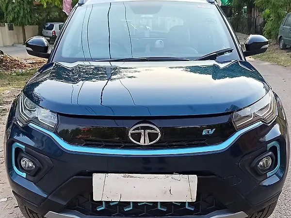 Tata Nexon EV XZ Plus LUX - Photo 1
