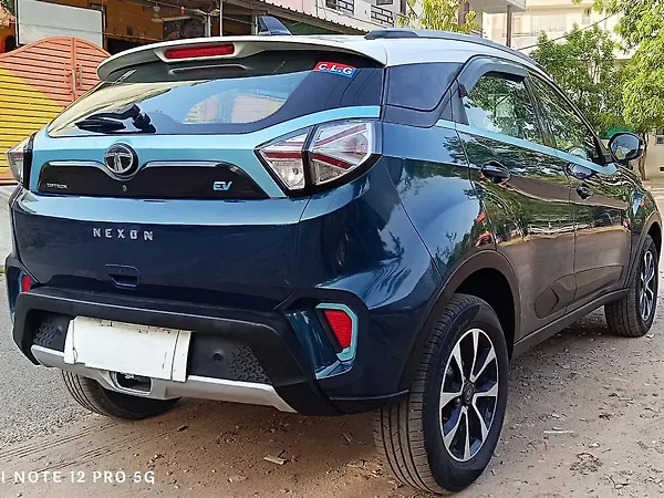 Tata Nexon EV XZ Plus LUX - Photo 7