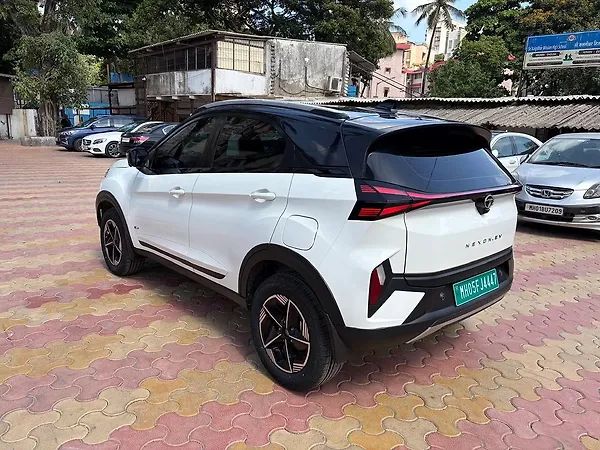 Tata Nexon EV Empowered 45.0 kWh - Photo 8
