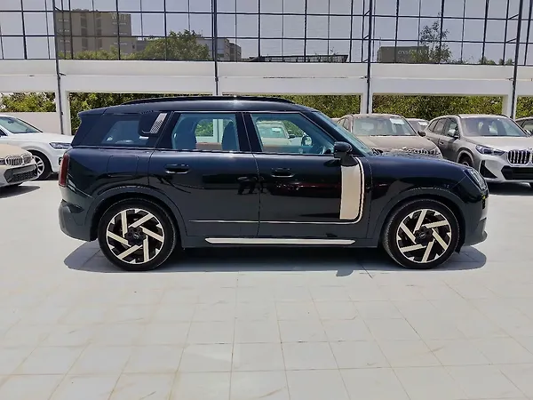 Mini Countryman electric E 2WD 64.6 kWh - Photo 3