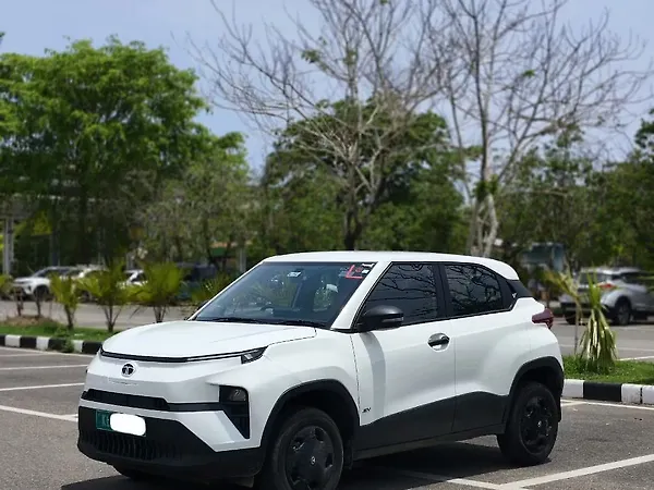Tata Punch EV Smart Plus 3.3 - Photo 3