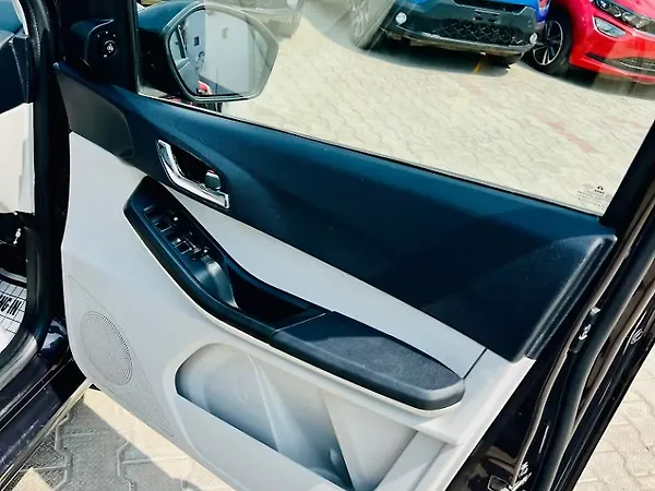 Tata Tiago EV XZ Plus Tech LUX Long Range [2022-2025] - Photo 6