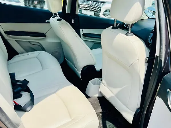 Tata Tiago EV XZ Plus Tech LUX Long Range [2022-2025] - Photo 7