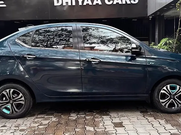 Tata Tiago EV XZ Plus Long Range [2022-2025] - Photo 4
