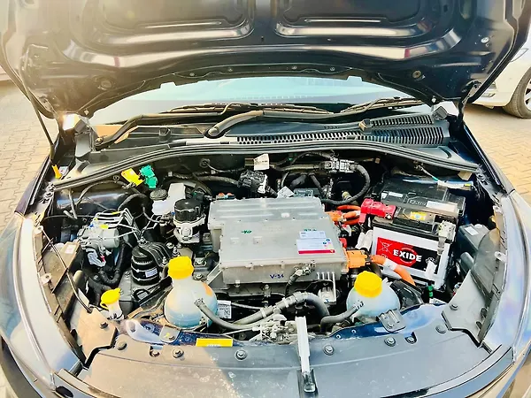 Tata Tiago EV XT 24.0 kWh - Photo 5