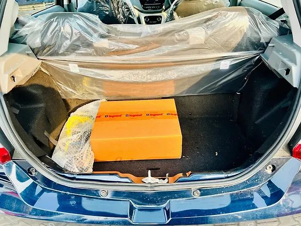 Tata Tiago EV XT 24.0 kWh - Photo 8