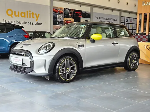 Mini Cooper SE 3-Door - Photo 5