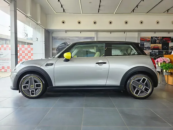 Mini Cooper SE 3-Door - Photo 7
