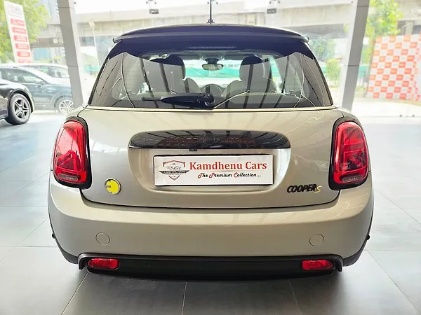 Mini Cooper SE 3-Door - Photo 6