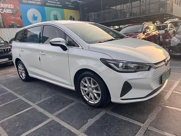 BYD e6 GL - Photo 4