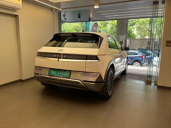 Hyundai Ioniq 5 RWD 72.6 kWh - Photo 4