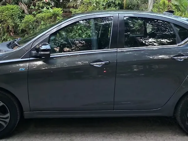 Tata Tigor EV XZ Plus Dual Tone - Photo 5