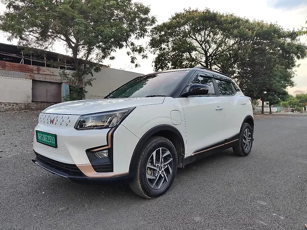 Mahindra XUV400 EL 39.4 KWH - Photo 7