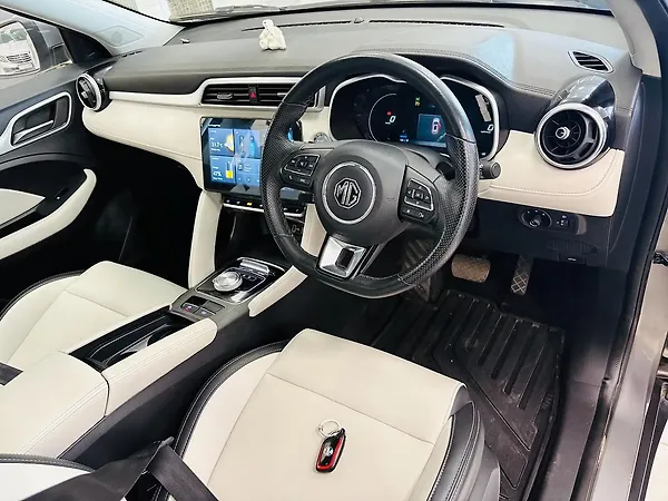 MG ZS EV Exclusive Iconic Ivory - Photo 3