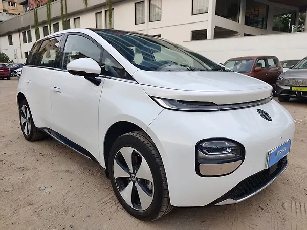 MG Windsor EV Essence 38.0 kWh - Photo 3