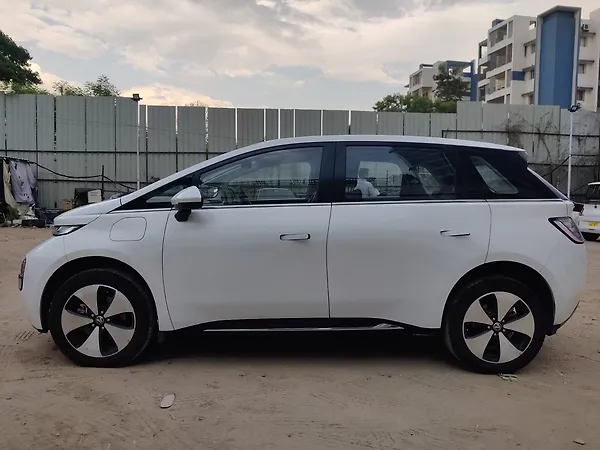 MG Windsor EV Essence 38.0 kWh - Photo 6