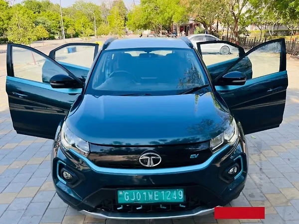 Tata Nexon EV XZ Plus - Photo 3
