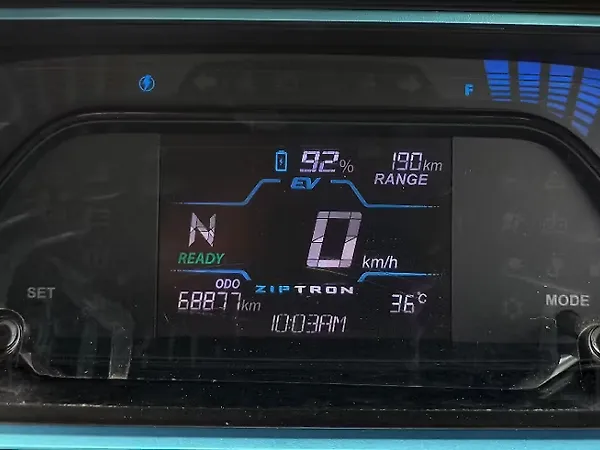 Tata Tigor EV XZ Plus Dual Tone - Photo 8