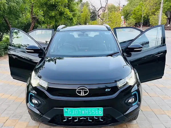 Tata Nexon EV XZ Plus Dark Edition