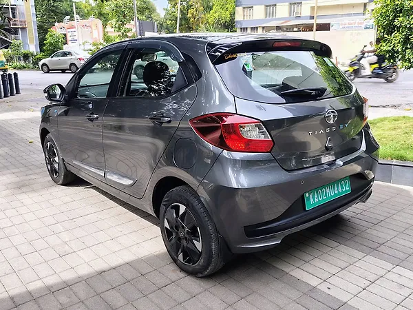 Tata Tiago EV XZ Plus Long Range [2022-2025] - Photo 7