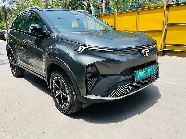 Tata Nexon EV Empowered Plus Long Range - Photo 8