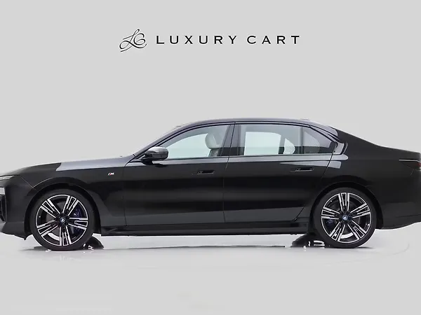BMW i7 xDrive60 - Photo 3