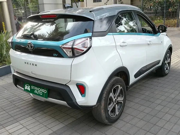 Tata Nexon EV XZ Plus LUX - Photo 5