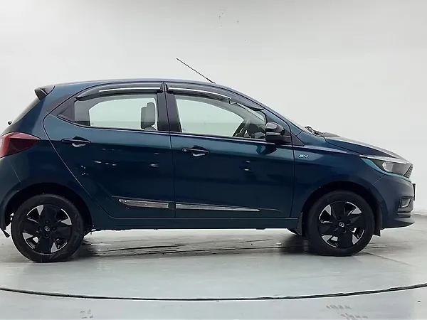 Tata Tiago EV XZ Plus Tech LUX Long Range [2022-2025] - Photo 7