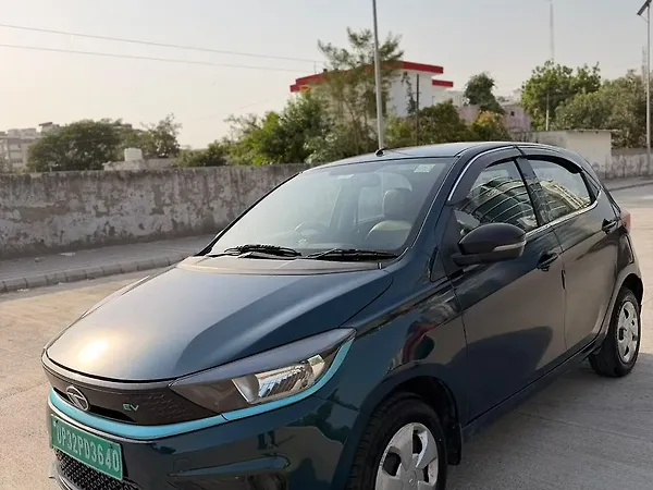 Tata Tiago EV XT Long Range [2022-2025] - Photo 3