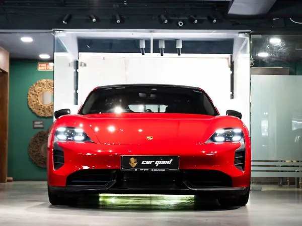 Porsche Taycan Turbo S [2021-2023] - Photo 1
