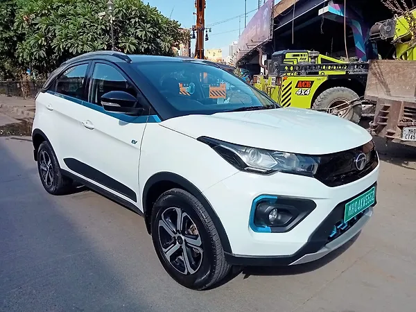 Tata Nexon EV XZ Plus - Photo 3