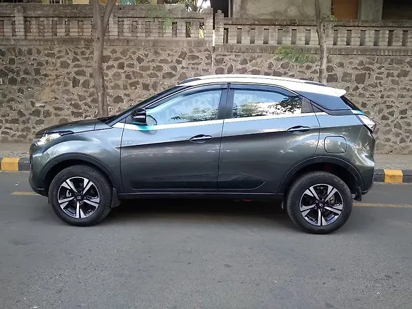 Tata Nexon EV XZ Plus 3.3 KW - Photo 3