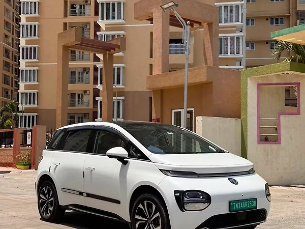 MG Windsor EV Essence Pro 52.9 kWh - Photo 3