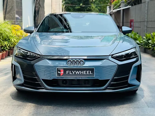Audi e-tron GT RS - Photo 1