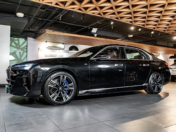 BMW i7 eDrive50 M Sport - Photo 3