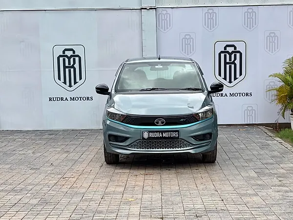 Tata Tiago EV XT Medium Range [2022-2025] - Photo 1