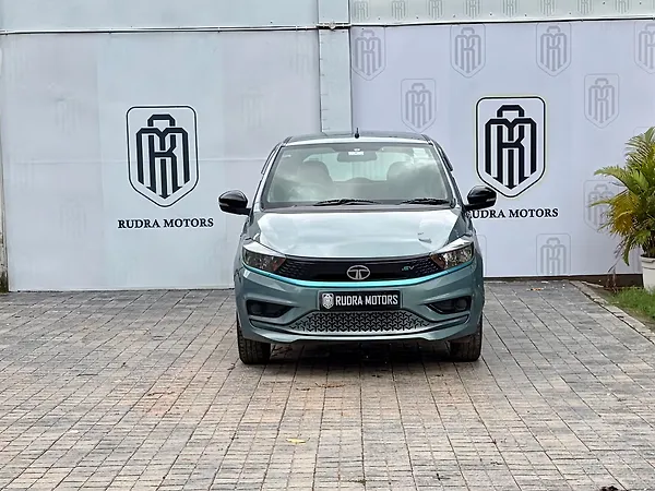 Tata Tiago EV XT Medium Range [2022-2025] - Photo 3