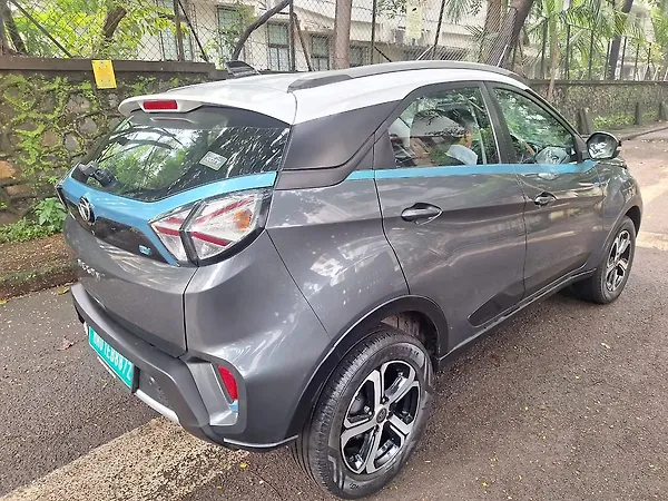 Tata Nexon EV XZ Plus - Photo 3