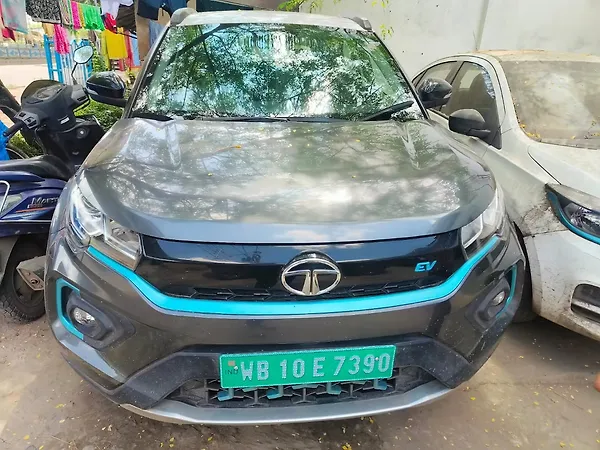 Tata Nexon EV Fearless Long Range