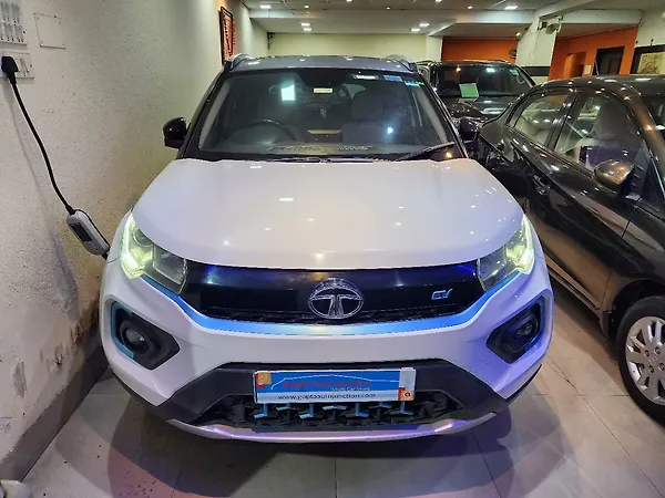 Tata Nexon EV XZ Plus LUX - Photo 1