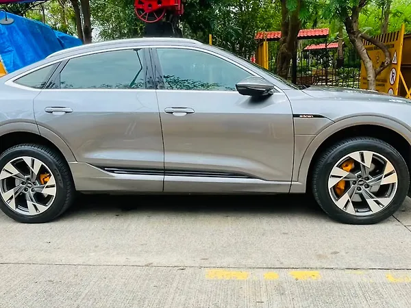 Audi e-tron Sportback 55 [2021-2024] - Photo 3